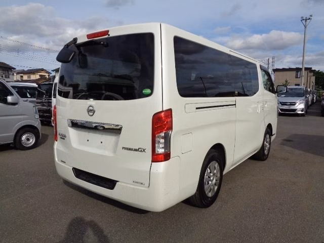NISSAN NV350 CARAVAN