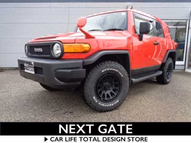 TOYOTA FJ CRUISER