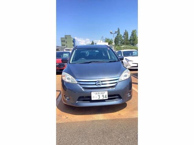NISSAN LAFESTA