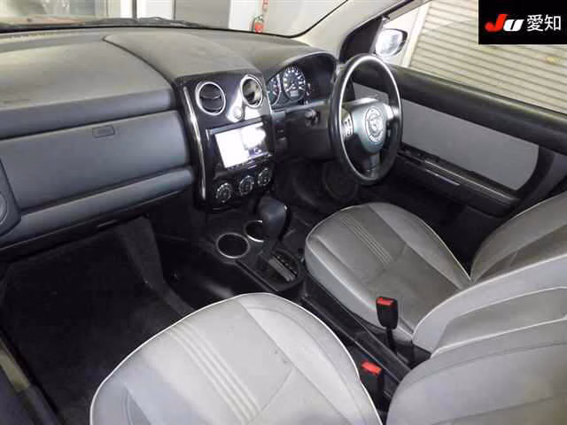 MAZDA VERISA