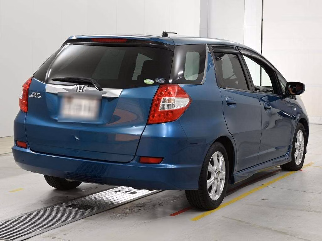 HONDA FIT SHUTTLE
