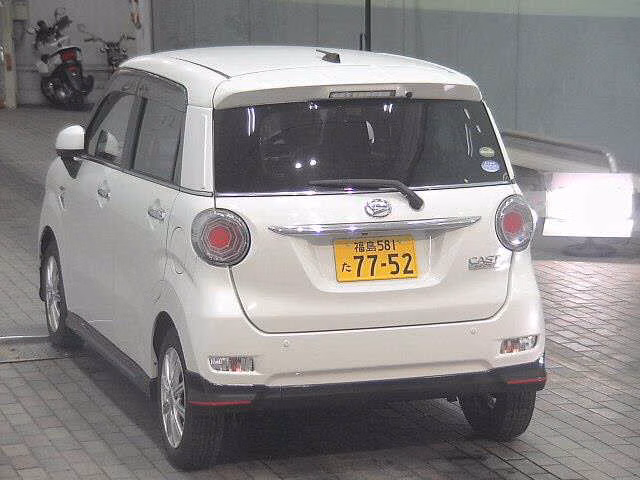 DAIHATSU CAST
