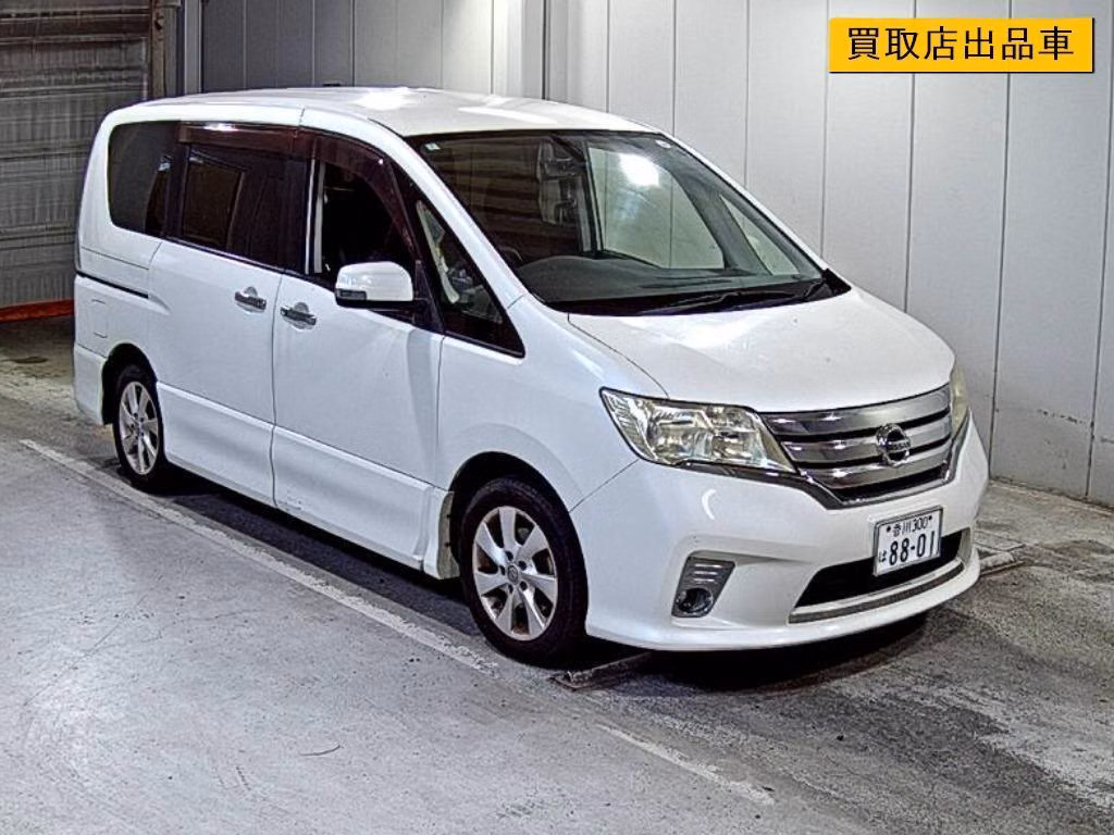 NISSAN SERENA