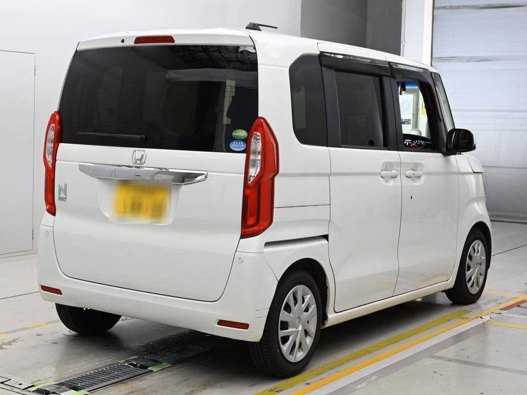 HONDA N-BOX