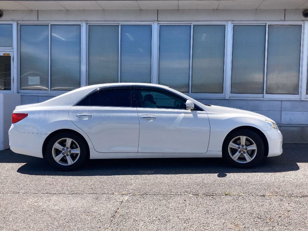 TOYOTA MARK X