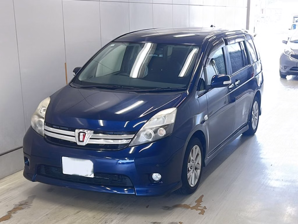TOYOTA ISIS