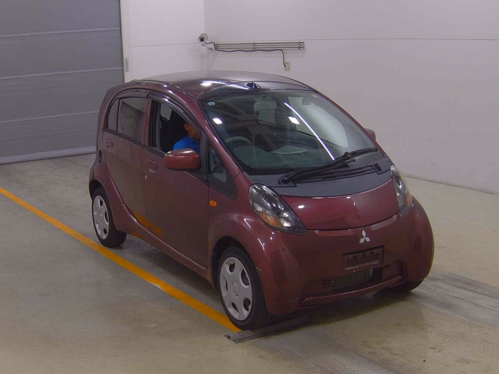 MITSUBISHI I
