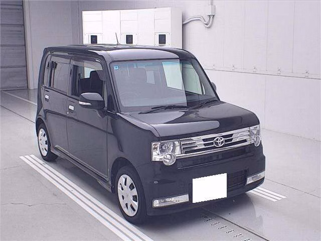 TOYOTA PIXIS SPACE