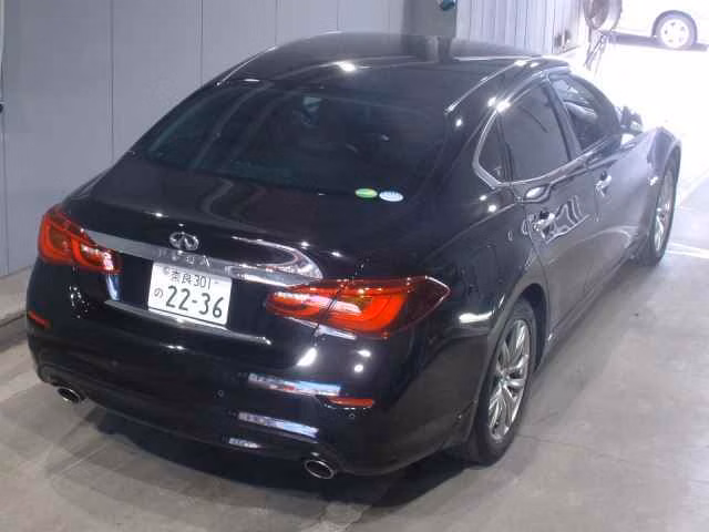 NISSAN FUGA