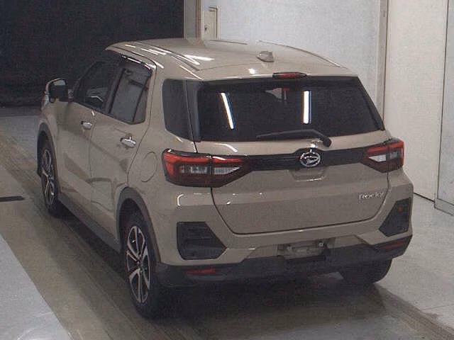 DAIHATSU ROCKY