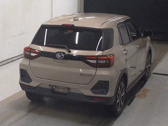 DAIHATSU ROCKY
