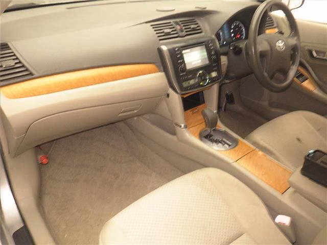 TOYOTA PREMIO
