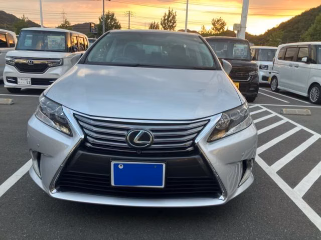 Lexus HS250h