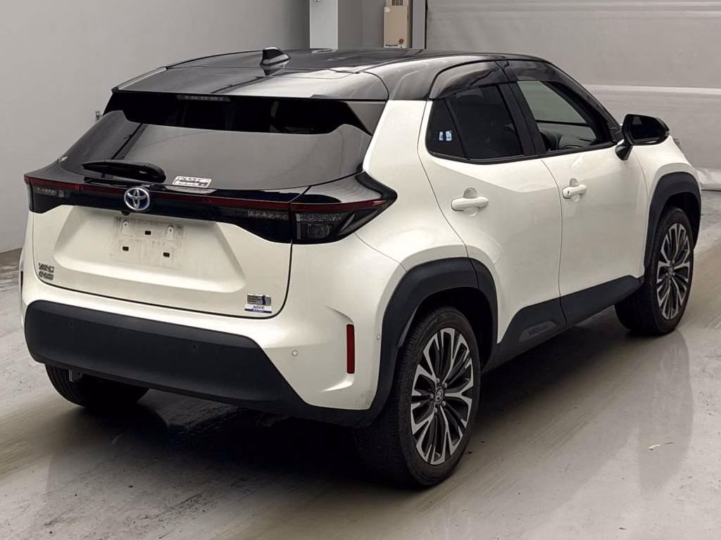 TOYOTA YARIS CROSS