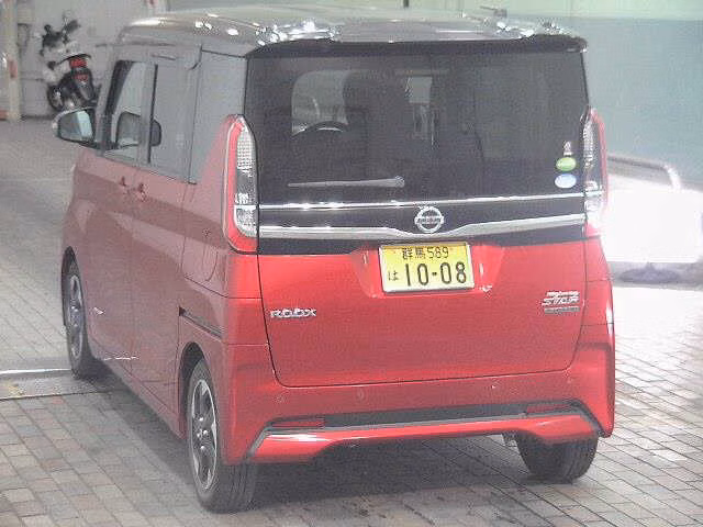 NISSAN ROOX