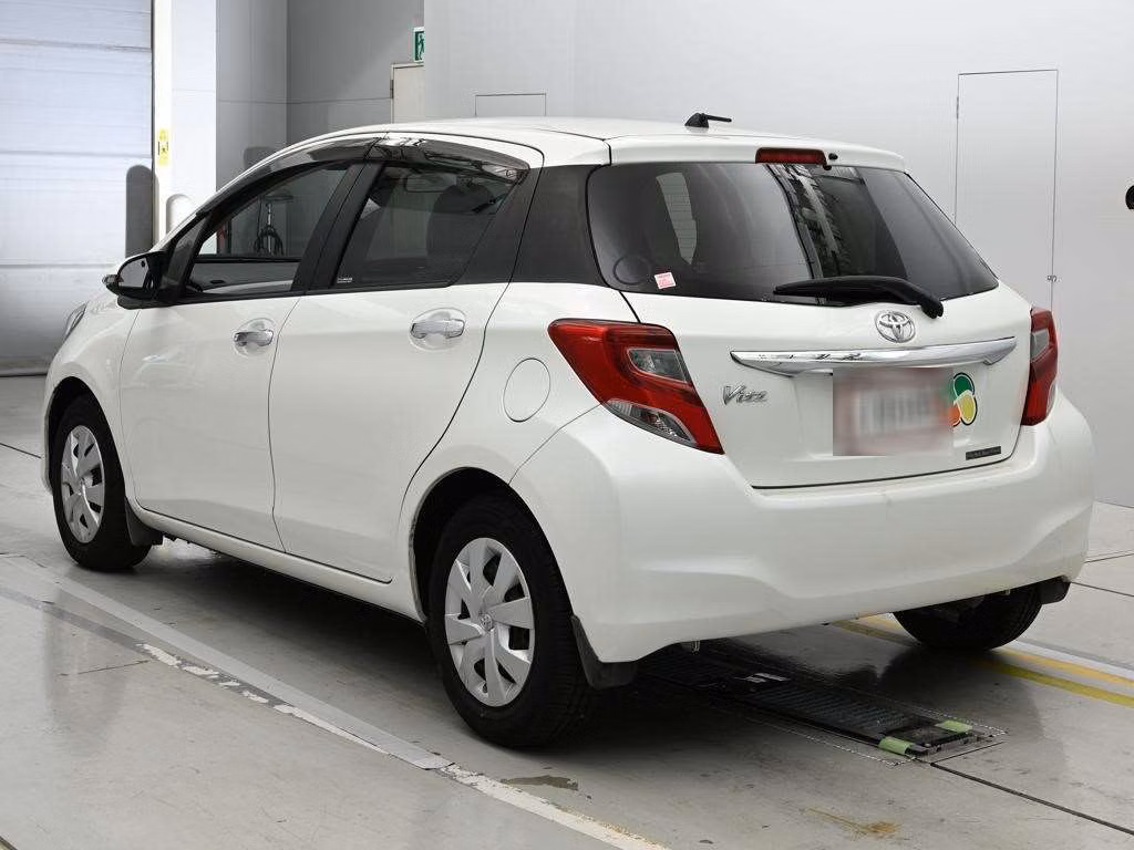 TOYOTA VITZ