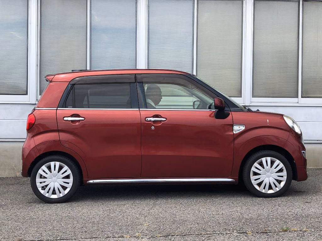 DAIHATSU CAST
