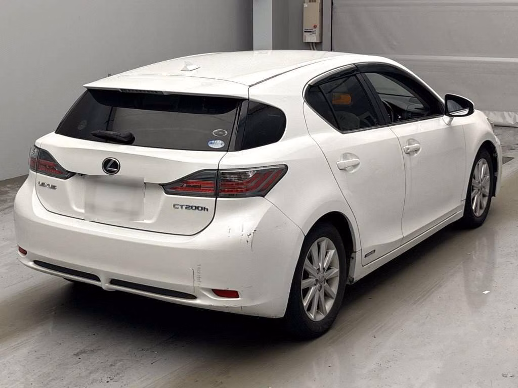 LEXUS CT200H