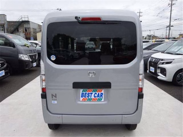 HONDA N-VAN