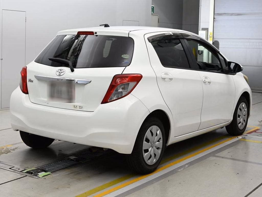 TOYOTA VITZ