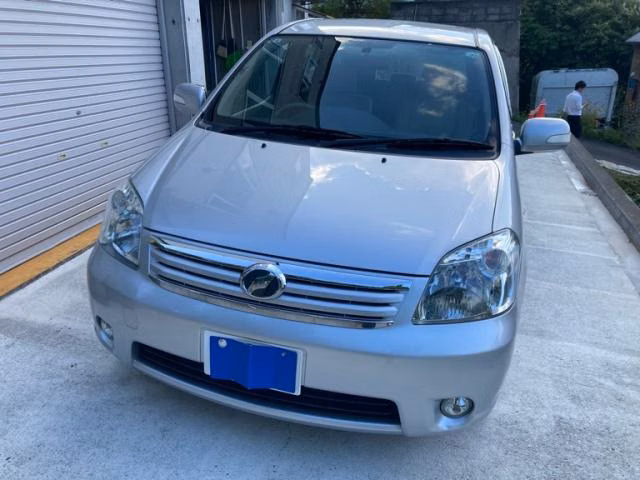 TOYOTA RAUM