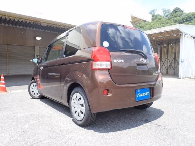 TOYOTA PORTE