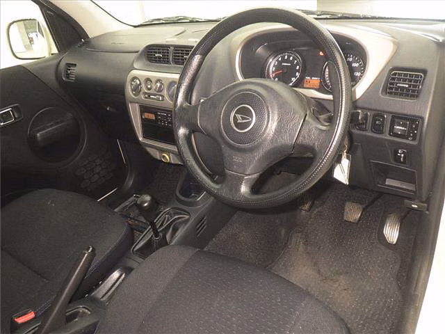DAIHATSU TERIOS KID