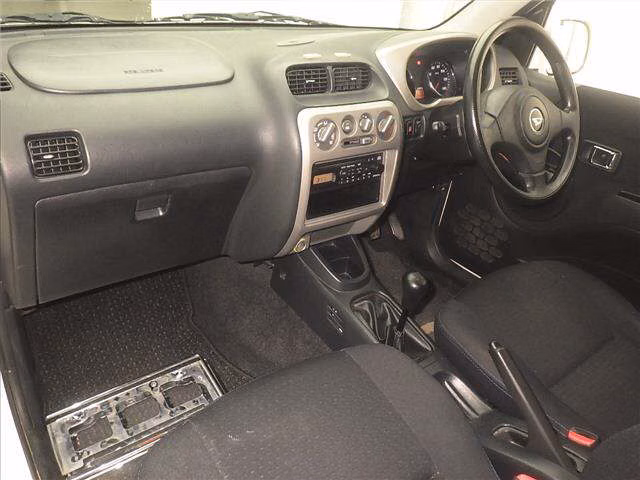 DAIHATSU TERIOS KID