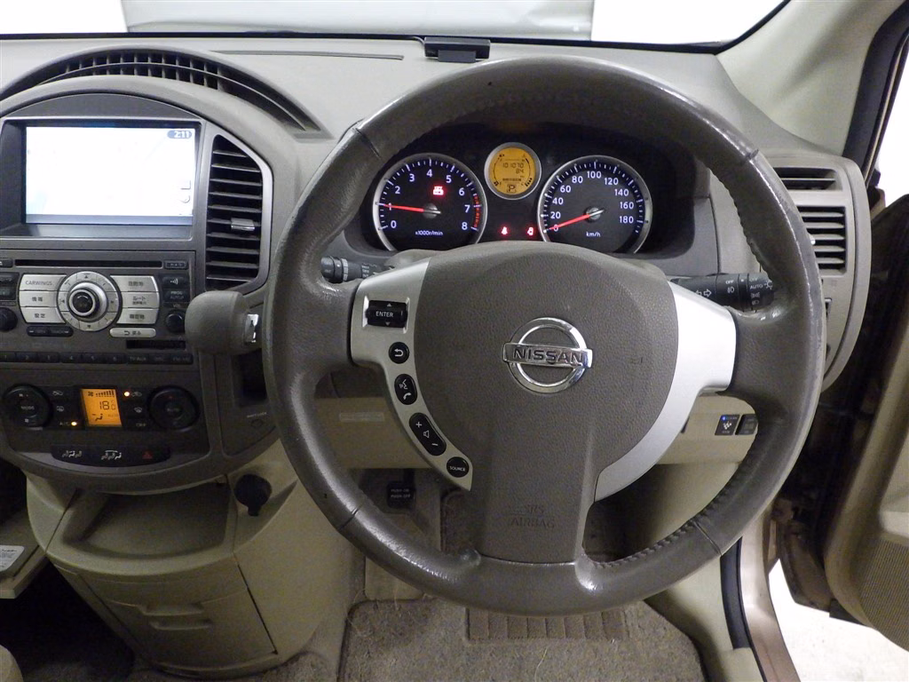 NISSAN LAFESTA