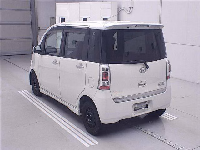DAIHATSU TANTO EXE