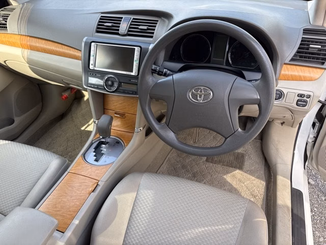 TOYOTA PREMIO
