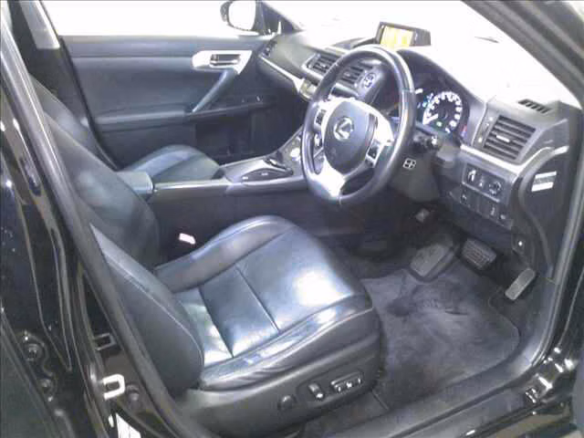 LEXUS CT200H