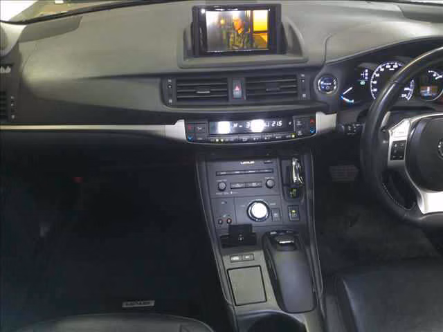 LEXUS CT200H