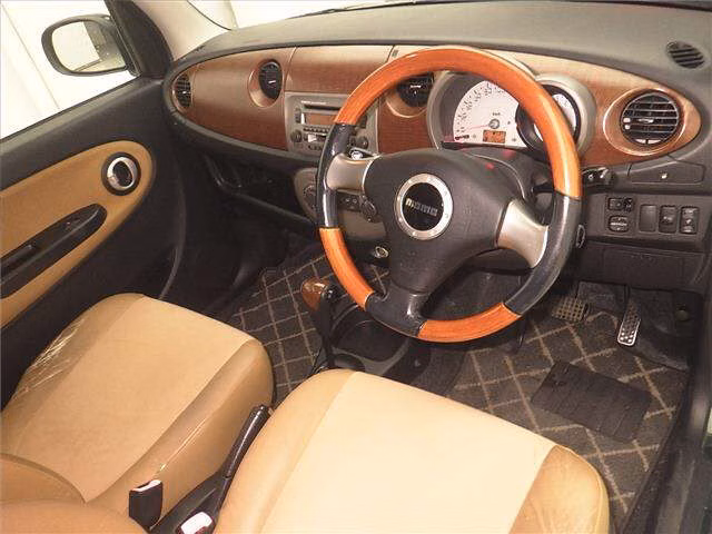 DAIHATSU MIRA GINO