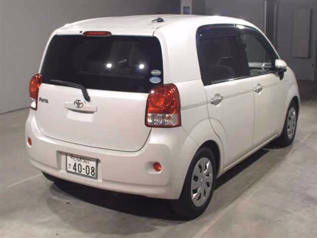 TOYOTA PORTE