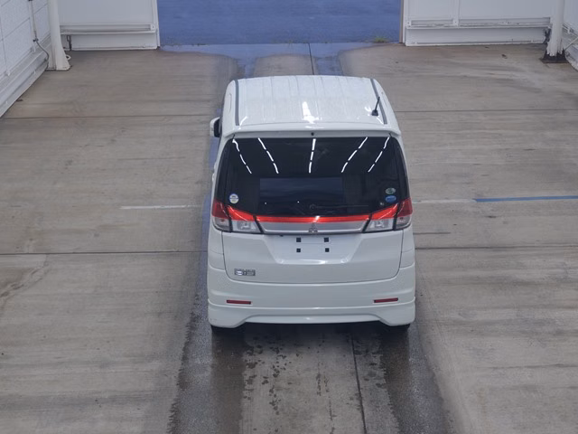 MITSUBISHI DELICA D:2