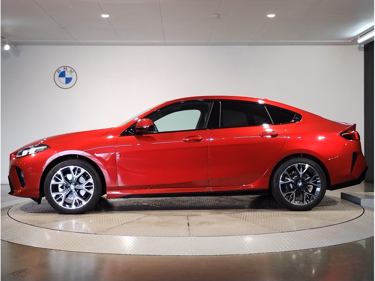 BMW 1-SERIES