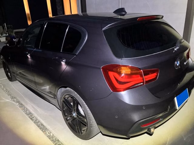 BMW 1-SERIES
