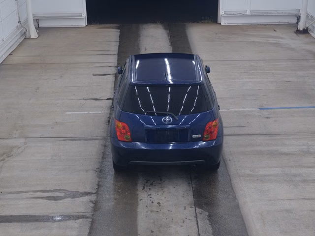 TOYOTA IST