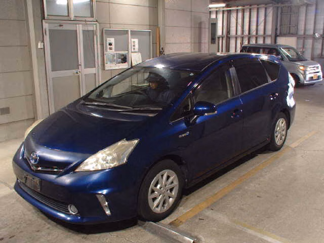 TOYOTA PRIUS ALPHA