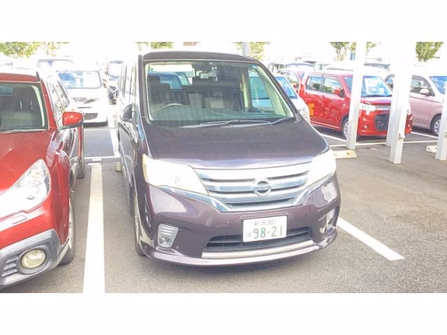 NISSAN SERENA