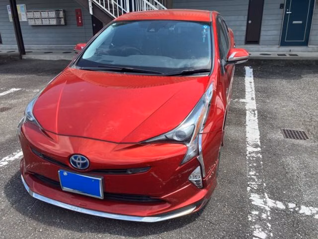 TOYOTA PRIUS