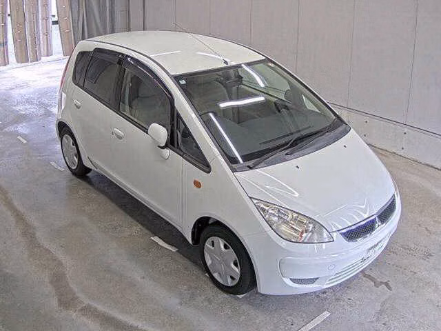 MITSUBISHI COLT