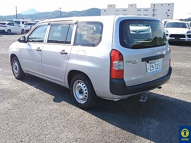 MAZDA FAMILIA