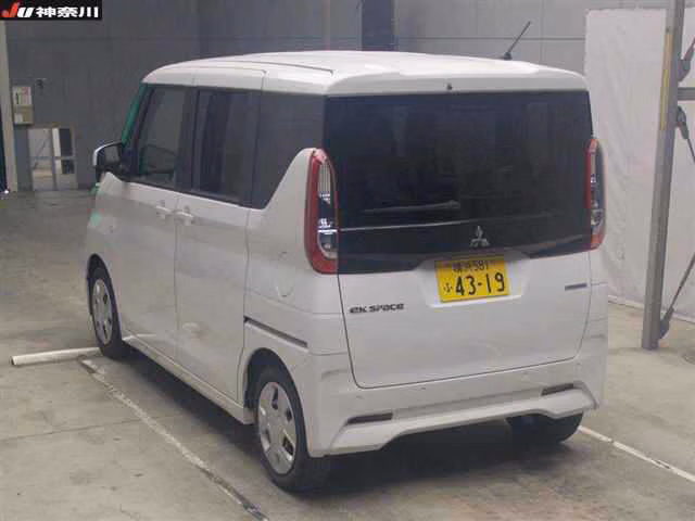 MITSUBISHI EK SPACE