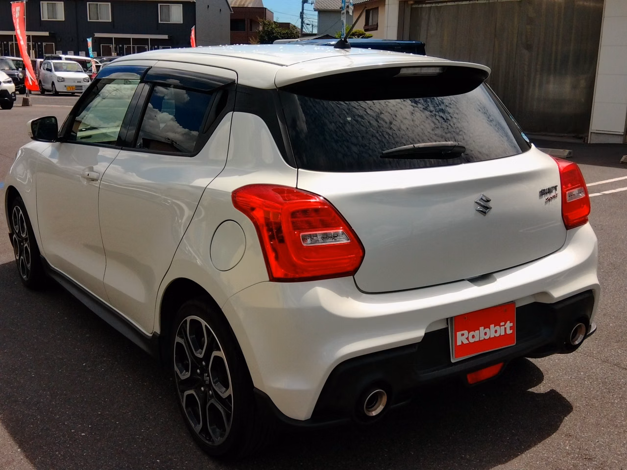 SUZUKI SWIFT