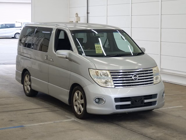 NISSAN ELGRAND