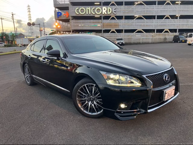 Lexus LS600h