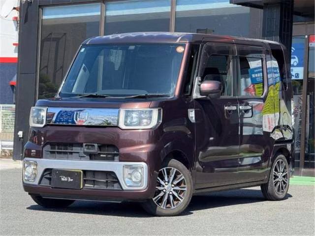 DAIHATSU WAKE