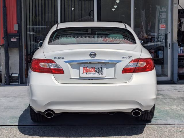 NISSAN FUGA